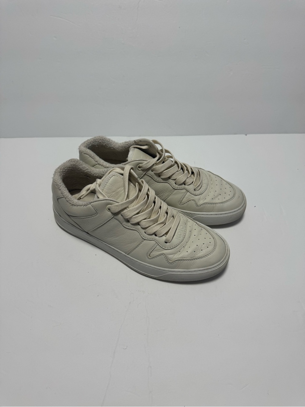 Koio Low top Leather Sneakers Size 8.5